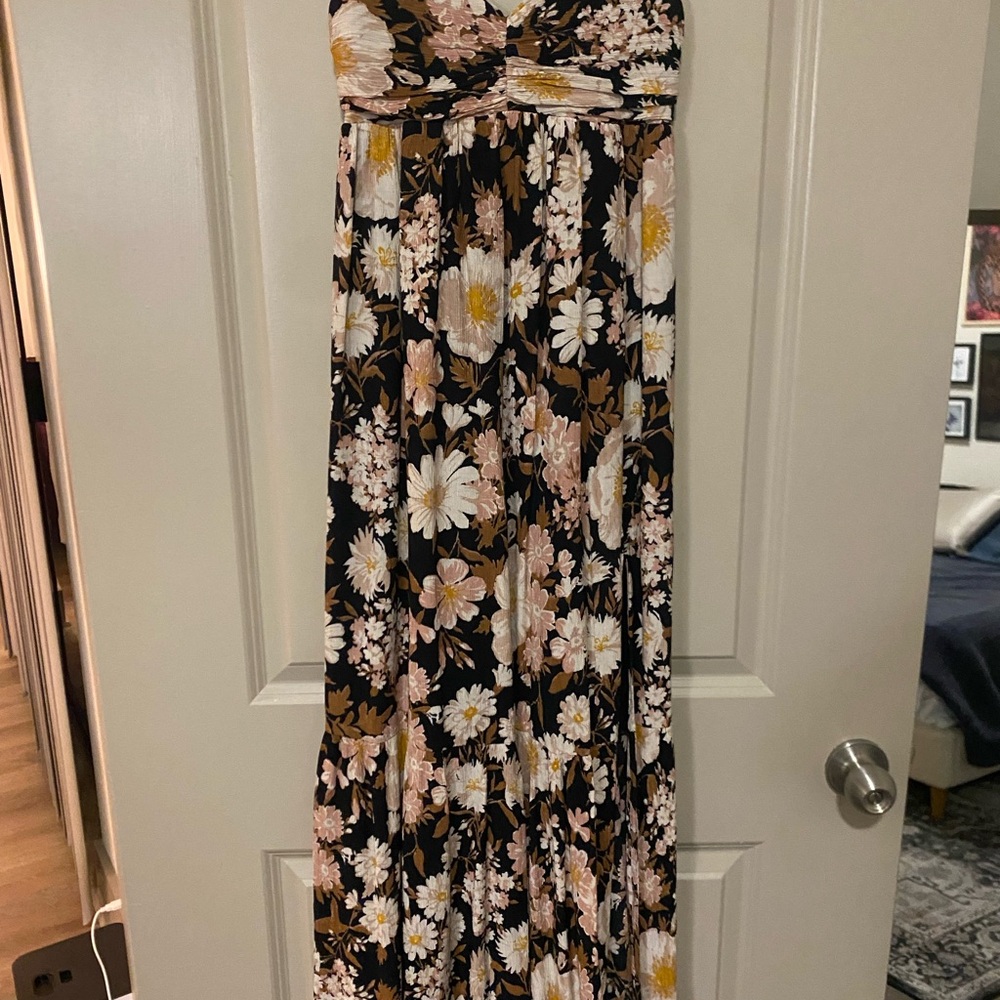 Abercrombie & Fitch crinkle textured maxi dress